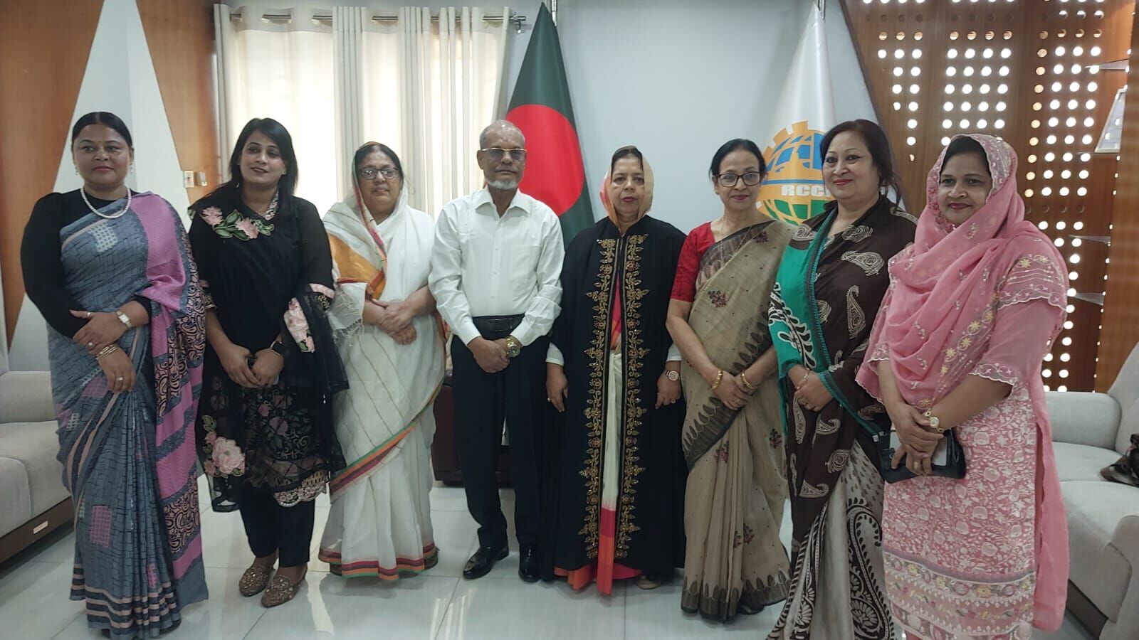 Women Chamber of Commerce Crest Presentation to RCCI Directors